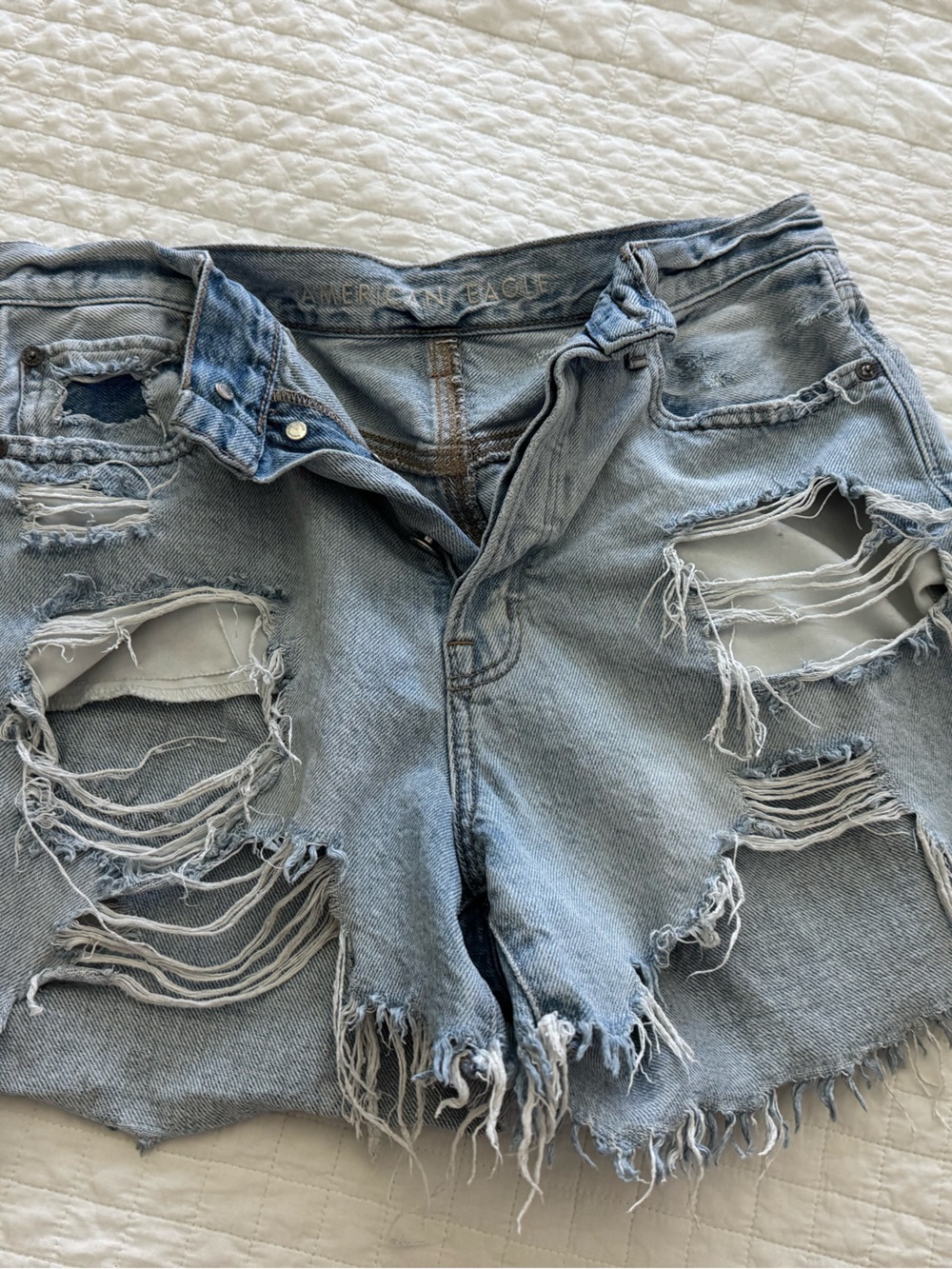 Women’s American Eagle 90s Boyfriend shorts in size 8
